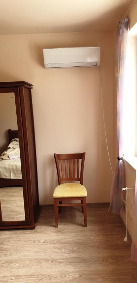 Family Holiday Apartments Breez 1 ヴァルナ エクステリア 写真